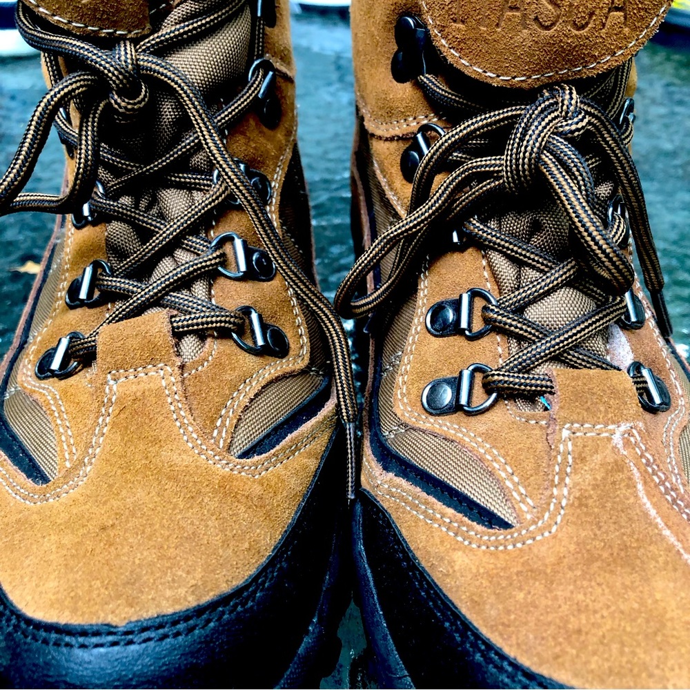 Itasca Boots